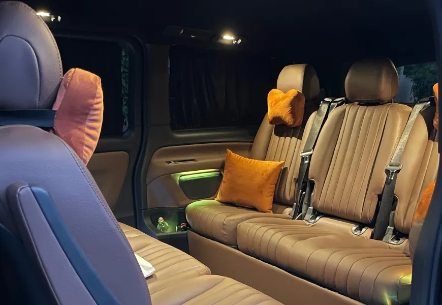 Mercedes V-Class photo 1