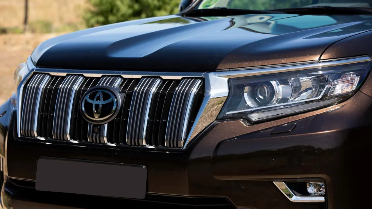 Toyota Land Cruiser TX photo 2