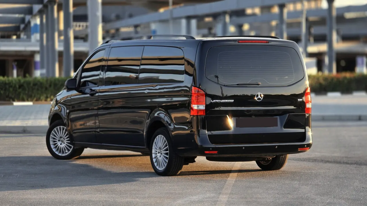Mercedes Vito photo 3