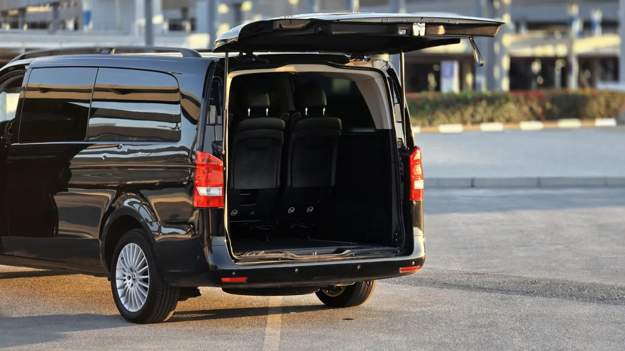 Mercedes Vito photo 2